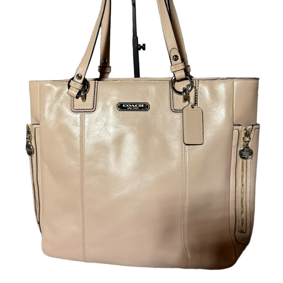 Coach Handbags - Coach Tote Bag